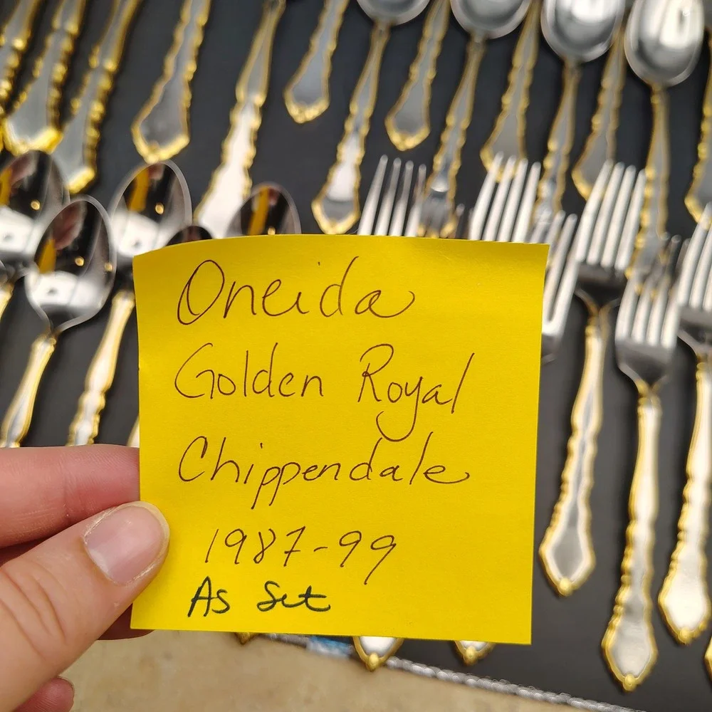 Vtg Oneida Golden Royal Chippendale Flatware Set for 8 Gold Trim Stainless 45 pc